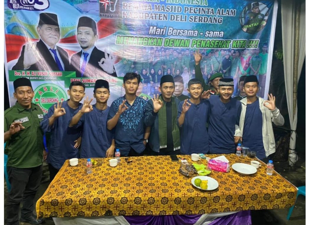 Bayu Sumantri Agung (BSA) berbicara dengan generasi muda di Desa Bandar Kalifa, Deliserdang.