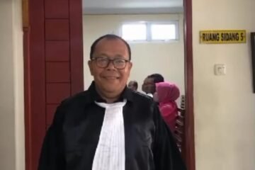 Jauli Manalu memberikan dukungan kepada Bobby Nasution dalam acara kampanye gubernur di Sumatera Utara.