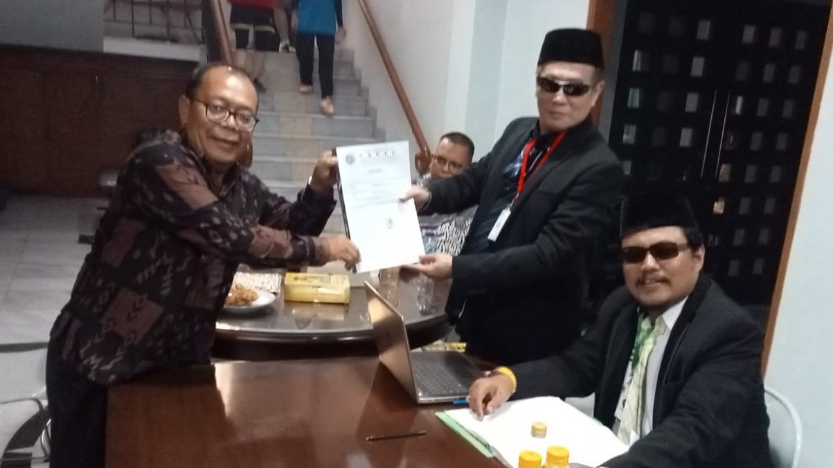 Bobby Nasution dan Cahaya Razak dalam pertemuan DPP CAKEP.