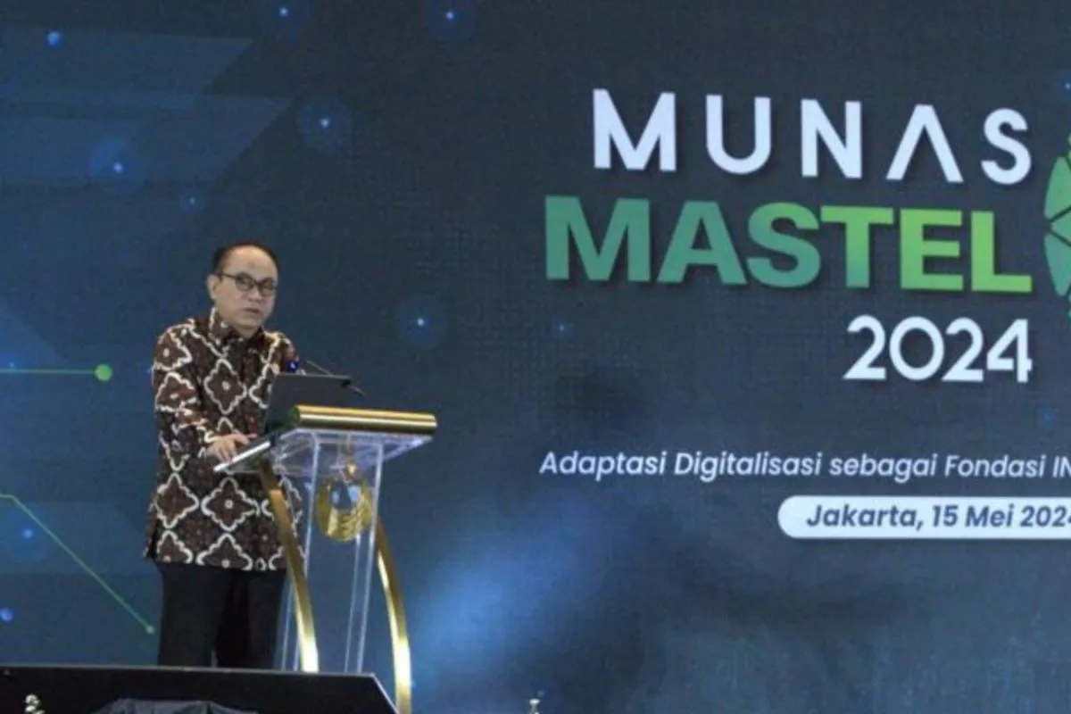 Menkominfo Budi Arie Setiadi berbicara tentang teknologi terbaru di konferensi telekomunikasi.