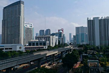Grafik pertumbuhan PDB Indonesia kuartal II 2025 yang mencapai 5,12%, tertinggi dalam dua tahun terakhir.