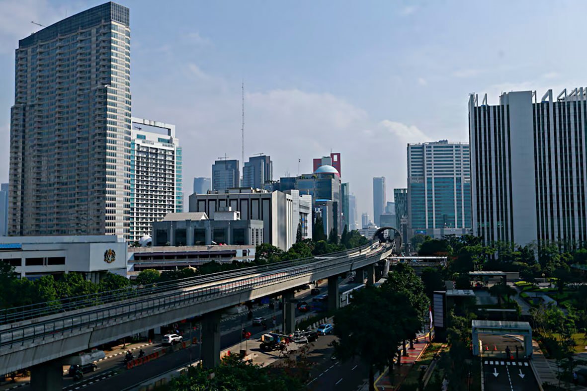 Grafik pertumbuhan PDB Indonesia kuartal II 2025 yang mencapai 5,12%, tertinggi dalam dua tahun terakhir.