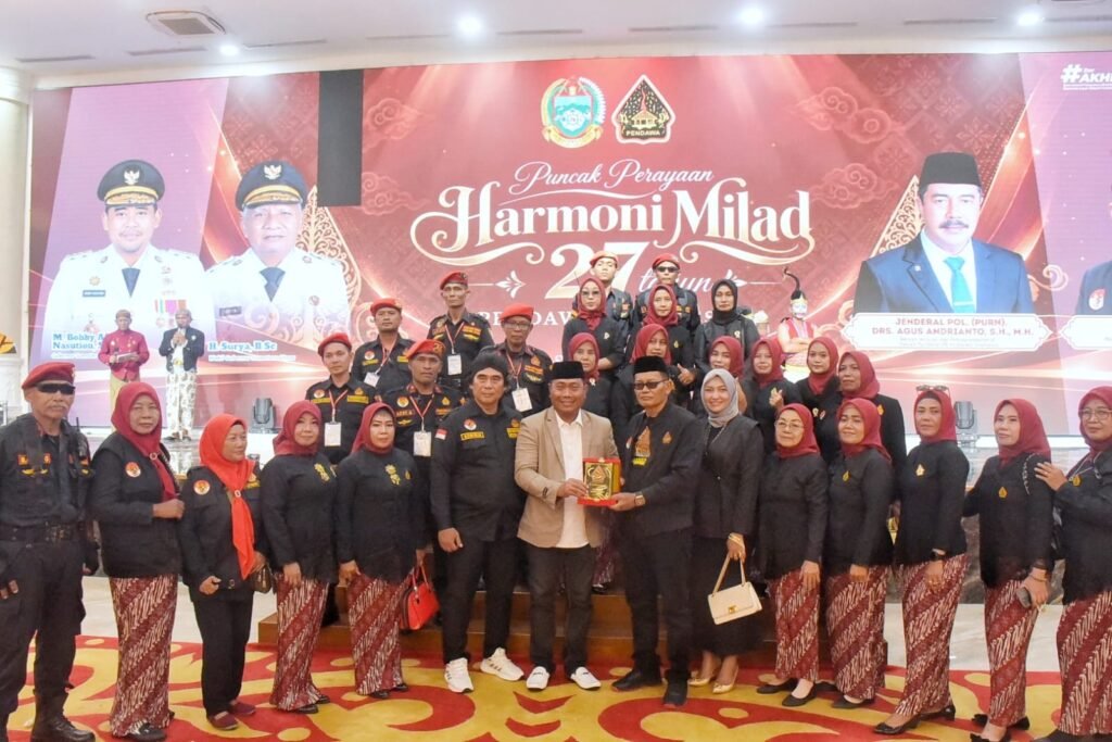 Ket/foto : Wakil Bupati Deli Serdang, Lom Lom Suwondo SS menghadiri Puncak Perayaan Harmoni Milad ke-27 Pendawa Indonesia di Aula Raja Inal Siregar, Kantor Gubernur Sumatera Utara, Medan, Minggu (20/9/2026)
