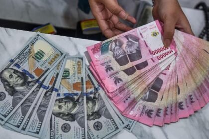 Rupiah melemah ke Rp18.076 per dolar AS pada perdagangan Jumat pagi, 23 Oktober 2026.