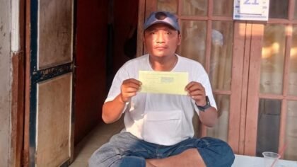 Petugas Samsat Ciledug mendatangi rumah mekanik di Tangerang terkait tagihan pajak McLaren Rp137 juta.